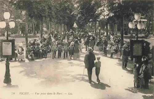 AK / Ansichtskarte VICHY 03 Allier Vue prise dans Le Parc