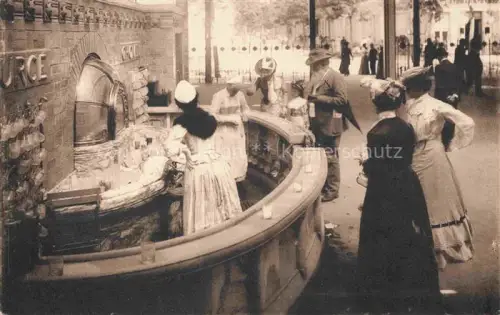 AK / Ansichtskarte VICHY 03 Allier La Source Chomel