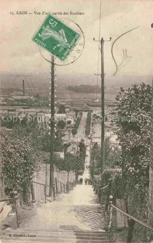 AK / Ansichtskarte LAON 02 Aisne Vue d'une partie des Escaliers
