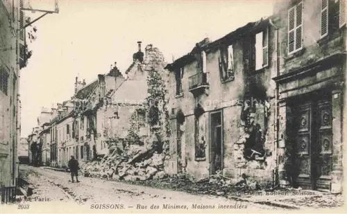 AK / Ansichtskarte Soissons 02 Aisne Rue des Minimes Maisons incendiees