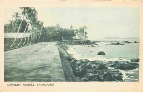 AK / Ansichtskarte Conakry Konakry Guinea Strandpromenade