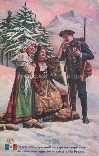 AK / Ansichtskarte Gebirgsjaeger Chasseur Alpins Reggimento Alpini Militaria-- France Frauen Trachten Gewehr 