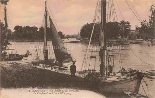AK / Ansichtskarte LIBOURNE 33 Gironde Les Bords de la Dordogne Le Confluent de l'Isle 
