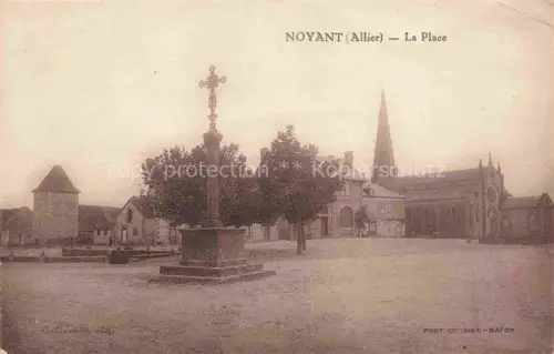 AK / Ansichtskarte Noyant-d Allier Moulins 03 Allier La Place