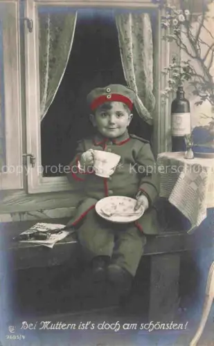 AK / Ansichtskarte Kindersoldaten Militaria GLCO Nr. 7585/4 Bei Mutter ist am Schonsten Essen 