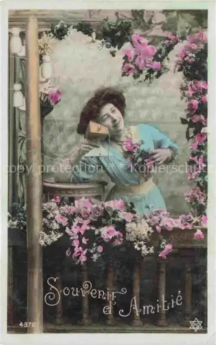 AK / Ansichtskarte Telefon Telephone-- P.C. Nr. 4372 Frau Blumen