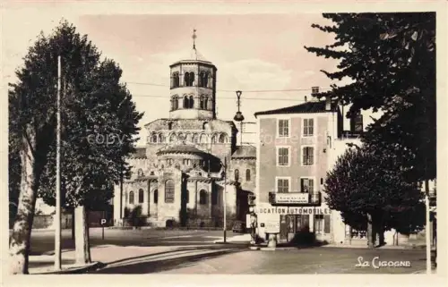 AK / Ansichtskarte IssOIRE 63 Puy-de-Dome Carrefour de la Gare