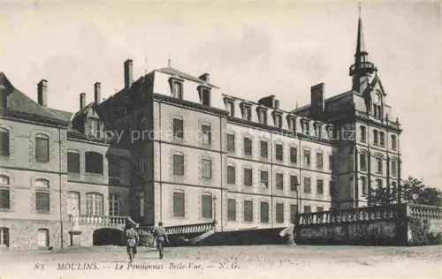 AK / Ansichtskarte Moulins  03 Allier Le Pensionnat Belle Vue