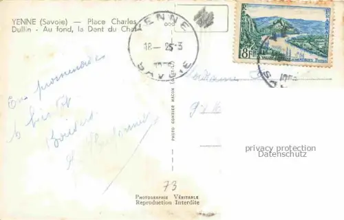 AK / Ansichtskarte Yenne Chambery 73 Savoie Place Charles Dullin au fond la Dent du Chat Alpes