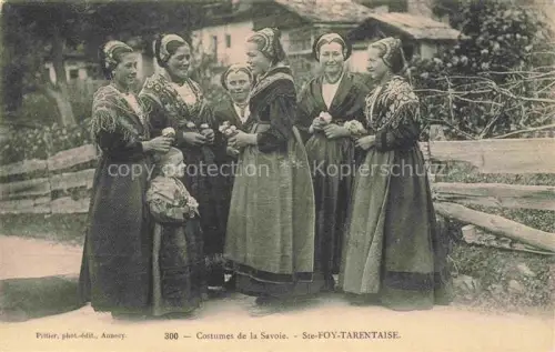 AK / Ansichtskarte Ste-Foy-Tarentaise Albertville 73 Savoie Costumes de la Savoie