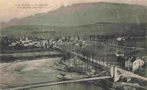 AK / Ansichtskarte Yenne Chambery 73 Savoie Vue générale aérienne et la Dent du Chat Alpes