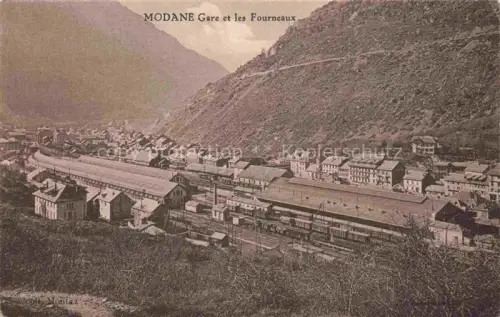 AK / Ansichtskarte Modane Saint-Jean-de-Maurienne 73 Savoie La gare et les Fourneaux