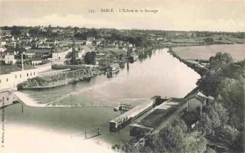 AK / Ansichtskarte Sable-sur-Sarthe La FLECHE 72 Sarthe Vue panoramique l'écluse et le barrage vue aérienne