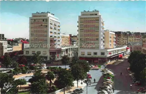 AK / Ansichtskarte PAU 64 Pyrenees-Atlantiques Place Clémenceau et les nouveaux immeubles