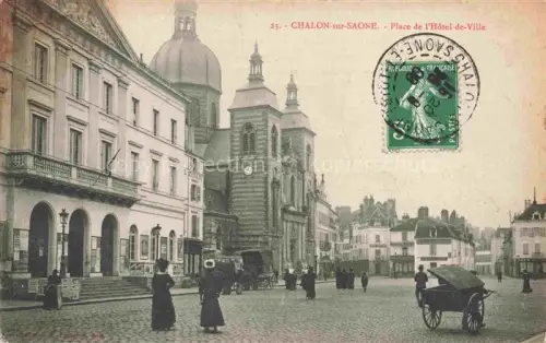 AK / Ansichtskarte CHALON-SUR-SAONE 71 Saone-et-Loire Place de l'Hôtel de Ville