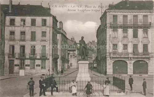 AK / Ansichtskarte CHALON-SUR-SAONE 71 Saone-et-Loire Place du Port-Villiers Statue Nicéphore-Nièpce