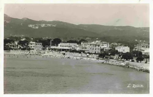 AK / Ansichtskarte La Ciotat MARSEILLE 13 Bouches-du-Rhone La grande Place Le Casino et les Hotels