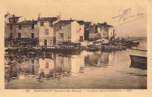 AK / Ansichtskarte Martigues 13 Bouches-du-Rhone Le Quai Sainte Catherine