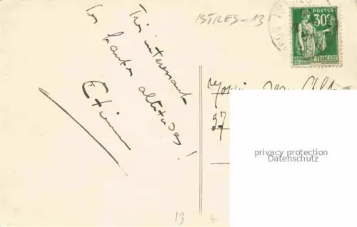 AK / Ansichtskarte Istres 13 Bouches du Rhone Camp d'Aviation d'Istres Cour d'honneur Tour a Parachutes