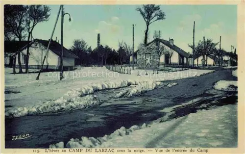 AK / Ansichtskarte Camp du Larzac Millau 12 Aveyron L'hiver sous la neige Vue de l'entree du Camp