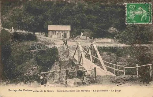 AK / Ansichtskarte Sauret-Besserve Barrage des Fades Vallée de la Sioule Commencement des travaux la passerelle la forge