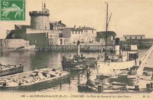 AK / Ansichtskarte Ciboure BAYONNE 64 Pyrenees-Atlantiques Le Fort de Socoa et le Qui-Vive Bateau