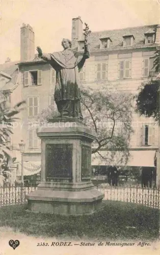 AK / Ansichtskarte RODEZ 12 Aveyron Statue de Monseigneur Affre