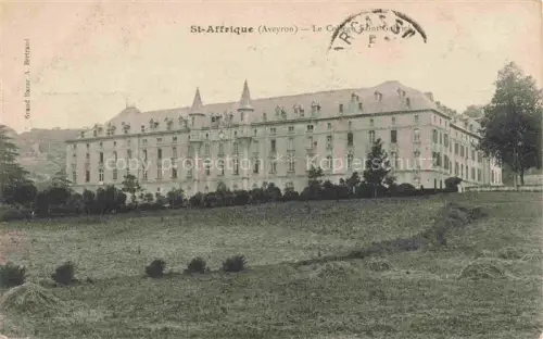 AK / Ansichtskarte St-Affrique MILLAU 12 Aveyron Le College Saint Gabriel