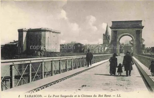 AK / Ansichtskarte Tarascon ARLES 13 Bouches-du-Rhone Le Pont Suspendu et le Chateau du Roi Rene