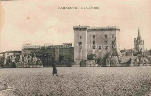 AK / Ansichtskarte Tarascon ARLES 13 Bouches-du-Rhone Le Chateau