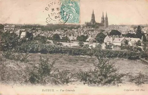 AK / Ansichtskarte Bayeux 14 Calvados Vue générale et l'église