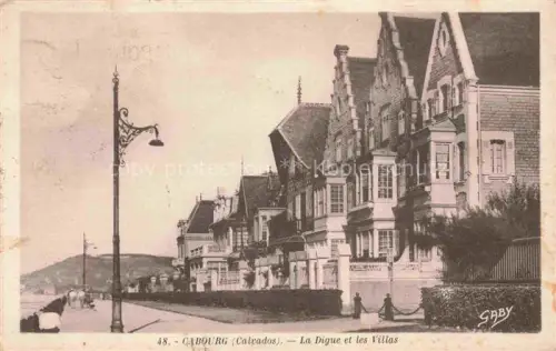 AK / Ansichtskarte CABOURG 14 Calvados La digue et les villas