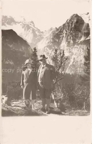 AK / Ansichtskarte Wandern Hiking Randonner-- Foto Berge