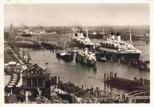 AK / Ansichtskarte Dampfer Oceanliner Hamburg Hafen
