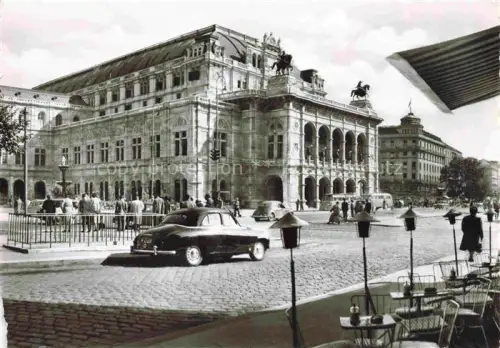 AK / Ansichtskarte Karmann Ghia VW Volkswagen Wien Oper Vienna OPera dello Stato 
