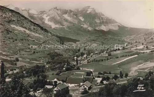 AK / Ansichtskarte Saint-Etienne-en-Devoluy GAP 05 Hautes-Alpes Vue panoramique sur la vallee La Ferriere et le Pre l'Oblou Tete de Laupet