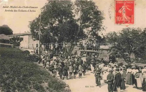 AK / Ansichtskarte Saint-Michel-de-Chabrillanoux Privas 07 Ardeche Arrivee des Enfants d'Arles