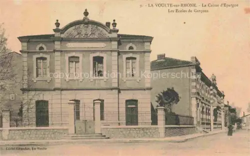 AK / Ansichtskarte La Voulte-sur-Rhone Privas 07 Ardeche La Caisse d'Epargne Les Ecoles de Garcons