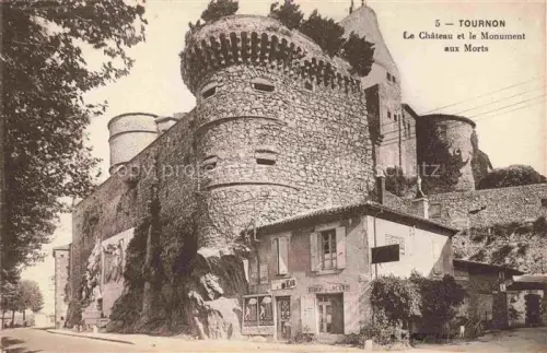 AK / Ansichtskarte Tournon -sur-Rhone 07 Ardeche Le Chateau et le Monument aux Morts