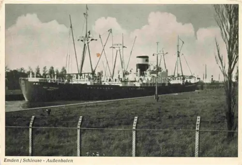 AK / Ansichtskarte EMDEN  Ostfriesland Schleuse Aussenhafen Dampfer