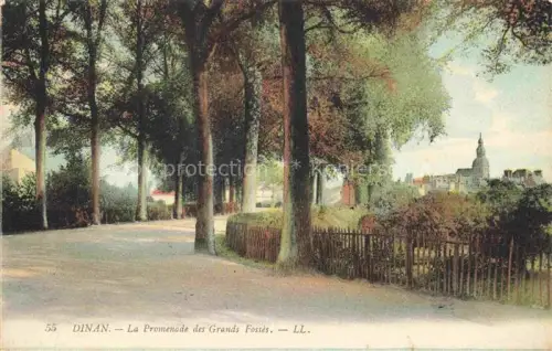 AK / Ansichtskarte DINAN 22 Cotes-d Armor La Promenade des Grands Fossés