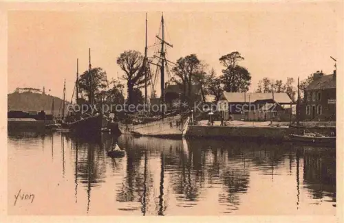 AK / Ansichtskarte PAIMPOL Saint-Brieuc 22 Cotes-d Armor Le Bassin à flot et les Goelettes Islandaises