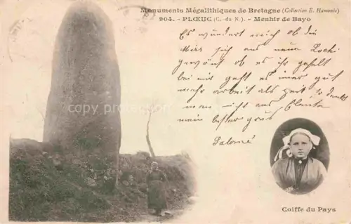 AK / Ansichtskarte Ploeuc-sur-Lie Saint-Brieuc 22 Cotes-d Armor Menhir de Bayo coiffe du pays