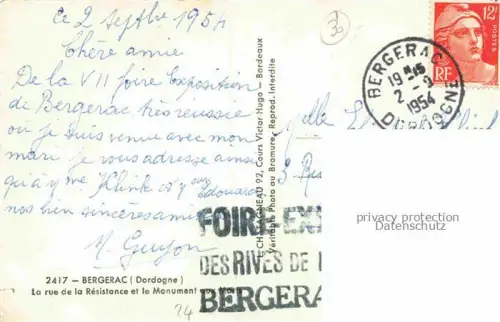 AK / Ansichtskarte Bergerac 24 Dordogne Rue de la Résistance et le Monument aux Morts