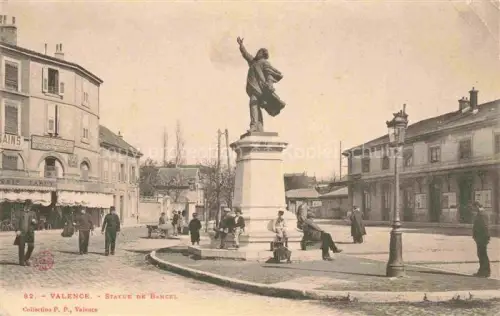 AK / Ansichtskarte VALENCE -SUR-RHONE 26 Drome Statue de Bancel Monument