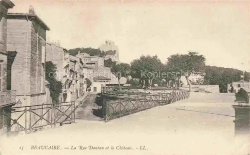 AK / Ansichtskarte Beaucaire  NIMES 30 Gard La Rue Dantan le Château 