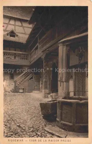 AK / Ansichtskarte Riquewihr Ribeauville 68 Haut Rhin Cour de la Maison Preiss