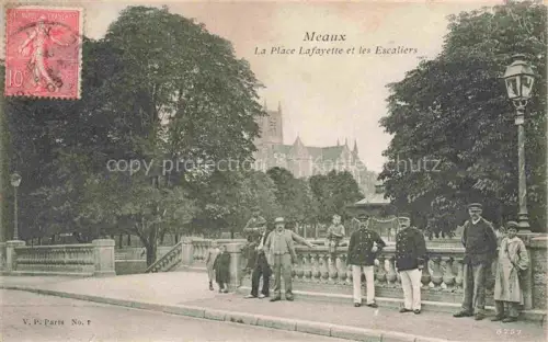 AK / Ansichtskarte MEAUX 77 Seine-et-Marne Place Lafayette et les escaliers