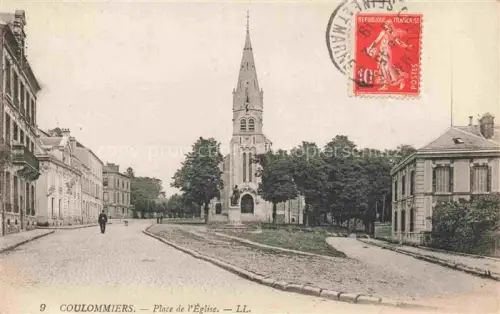 AK / Ansichtskarte Coulommiers MEAUX 77 Seine-et-Marne Place de l'Eglise