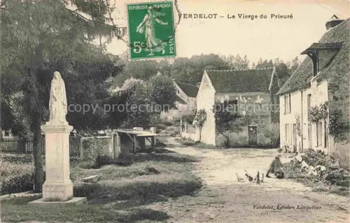 AK / Ansichtskarte Verdelot PROVINS 77 Seine-et-Marne La Vierge du Prieuré Monument